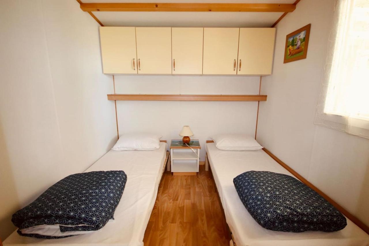Chalet La Perche Au Bord De L'Eau Lion-en-Sullias エクステリア 写真
