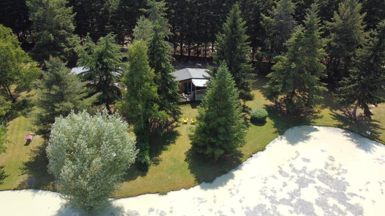Chalet La Perche Au Bord De L'Eau Lion-en-Sullias エクステリア 写真