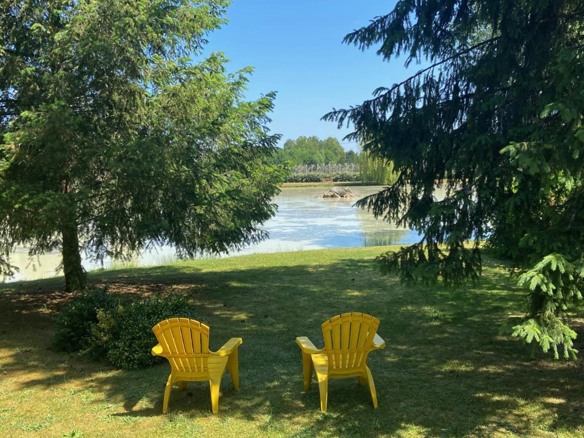 Chalet La Perche Au Bord De L'Eau Lion-en-Sullias エクステリア 写真
